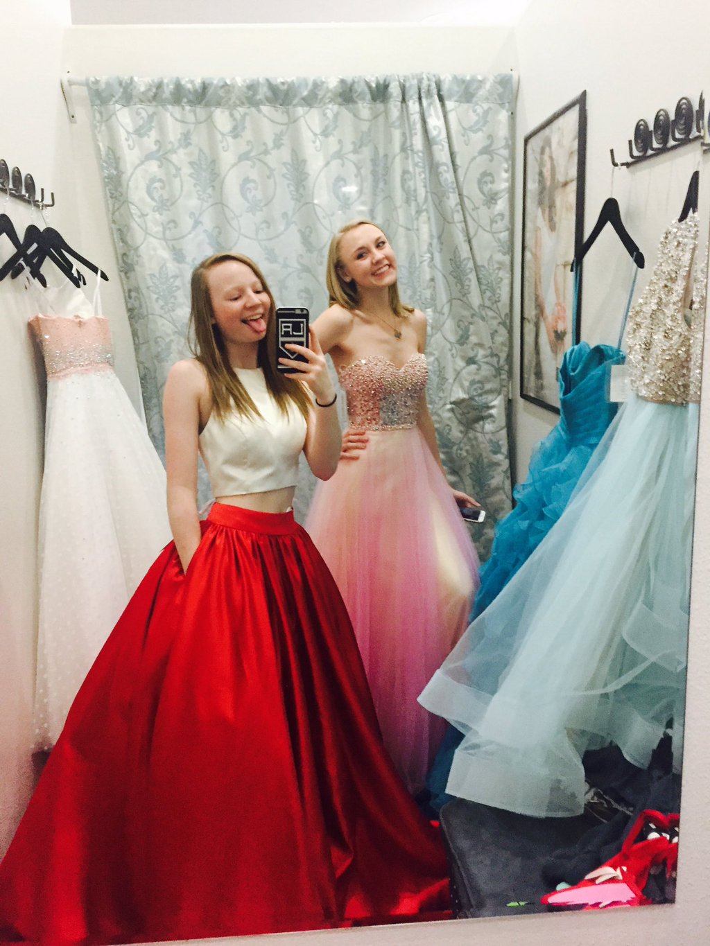 Prom dresses shop red and white